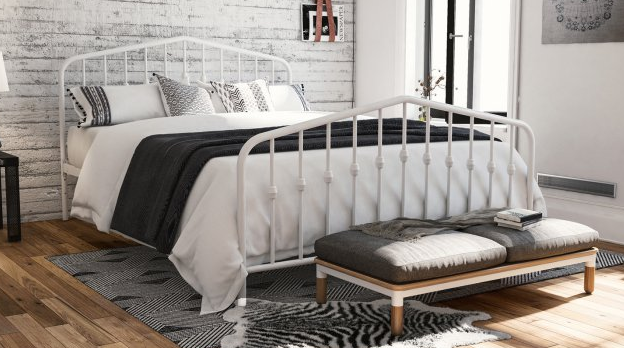 metal farmhouse bed wife with a budget